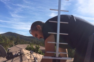 Installing antenna